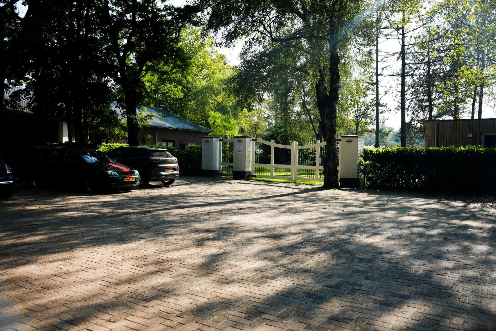 The Lodge Bed & Wellness Oisterwijk Sauna, Jacuzzi, Luxury Moergestel Exterior photo